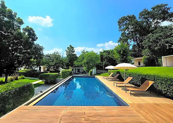 โรงแรม Loft Berry Ratchaburi